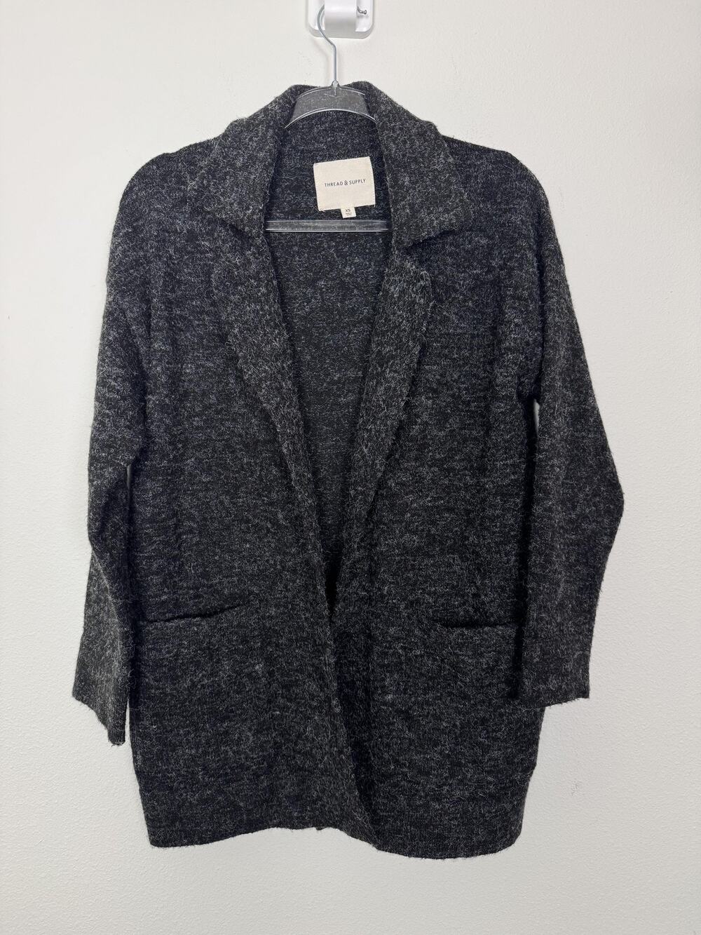 Thread & Supply Fuzzy Knit Cardigan Sweater Womens XS Relaxed Travel Charcoal